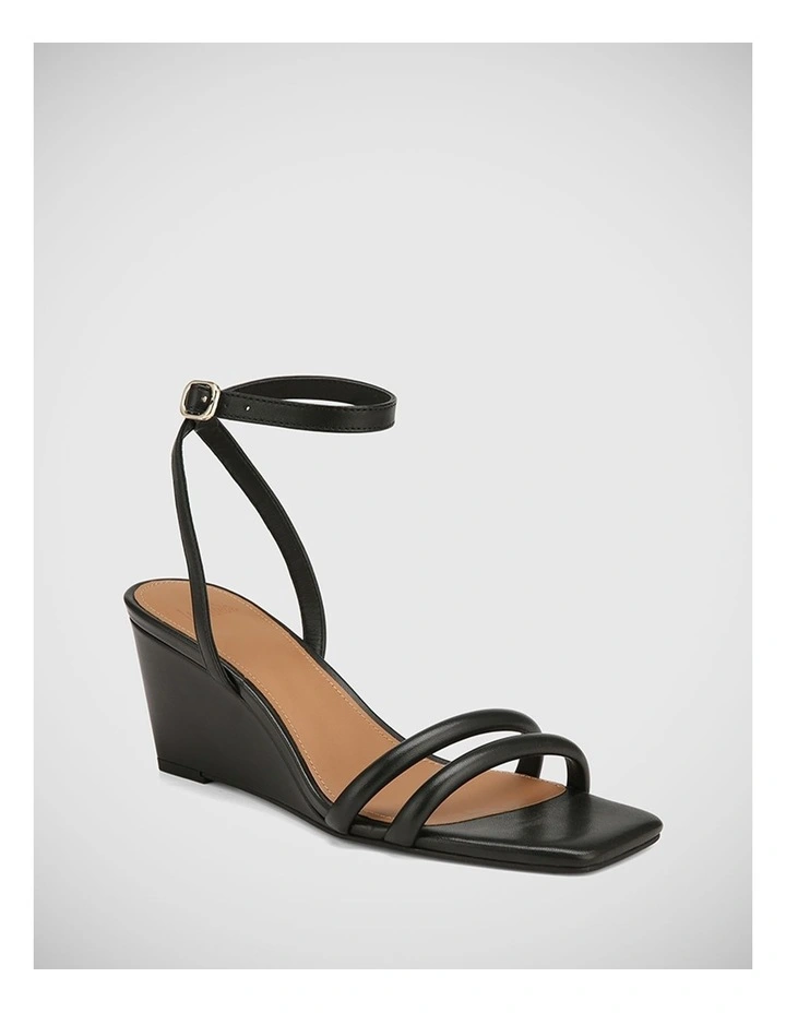 Menzel Leather Sandal in Black