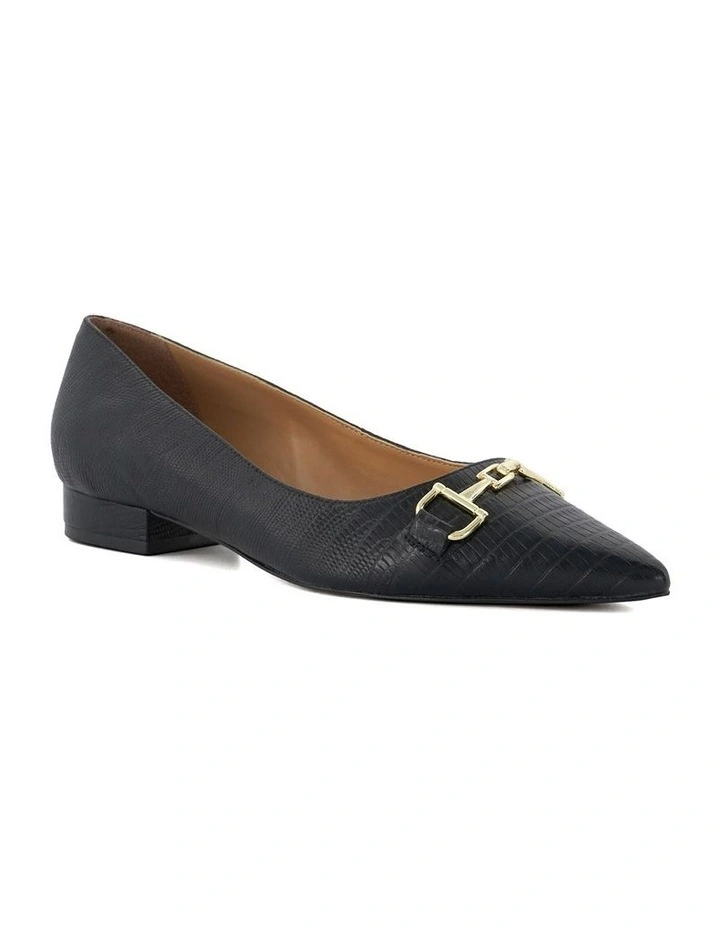 Haydenne Pointed Ballet Flat in Black