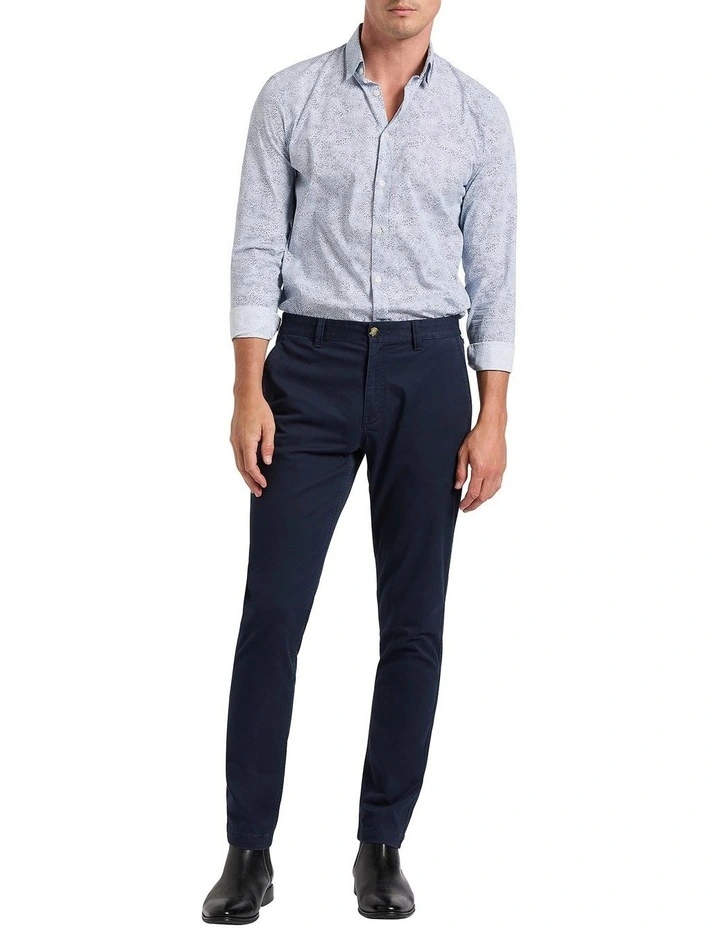 Brayden Slim Fit Chino Pant in Navy