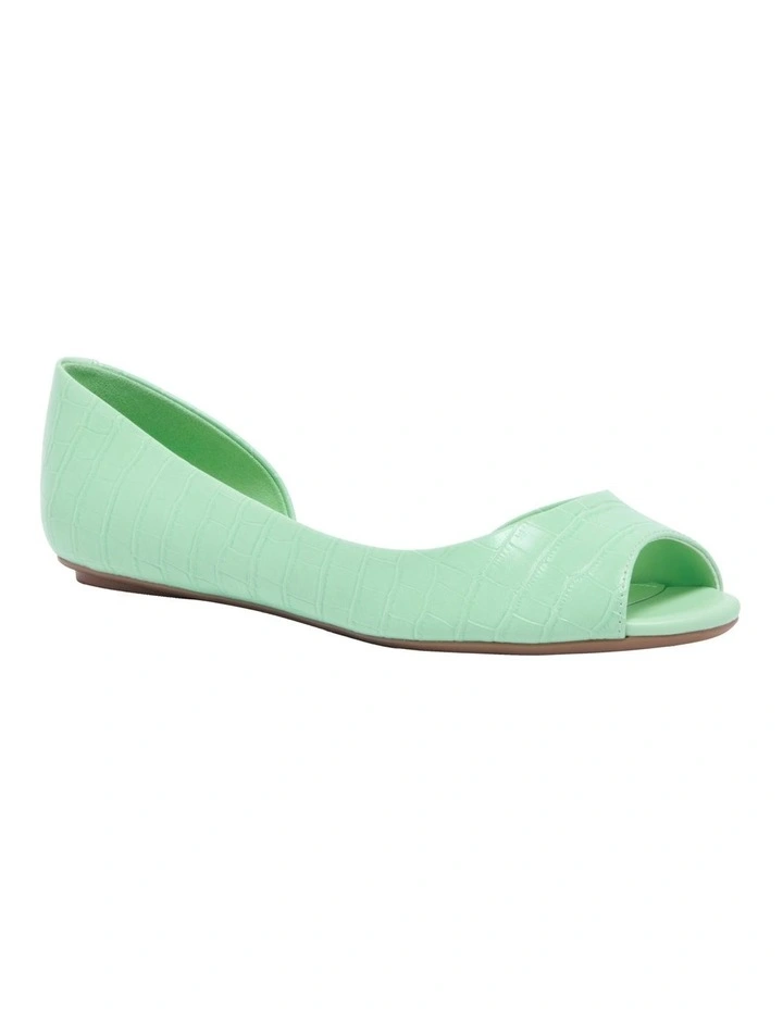 Bachlor Flats in Green