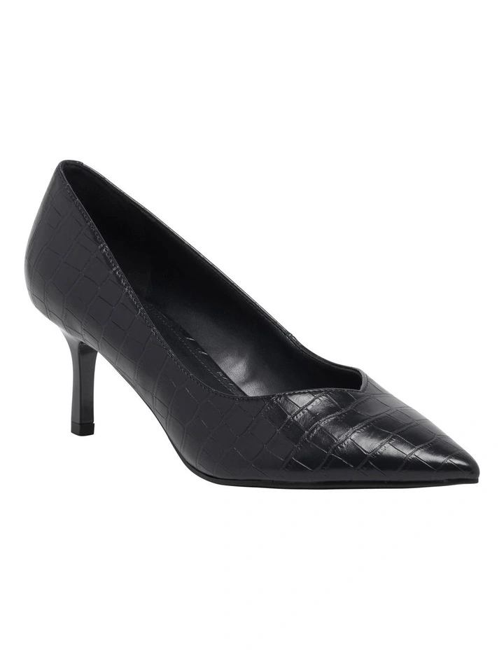 Katte Pump in Black