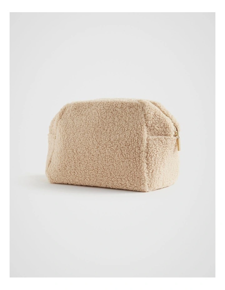 Textured Volume Pouch in Champagne Beige