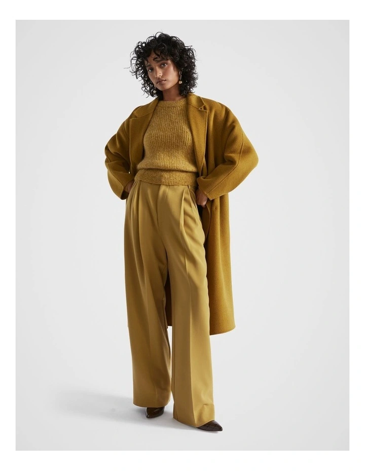 Straight Leg Tailored Pant in Honey Gold