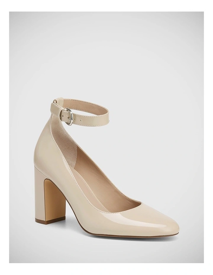 Porcha Patent Leather Pump in Porcelain