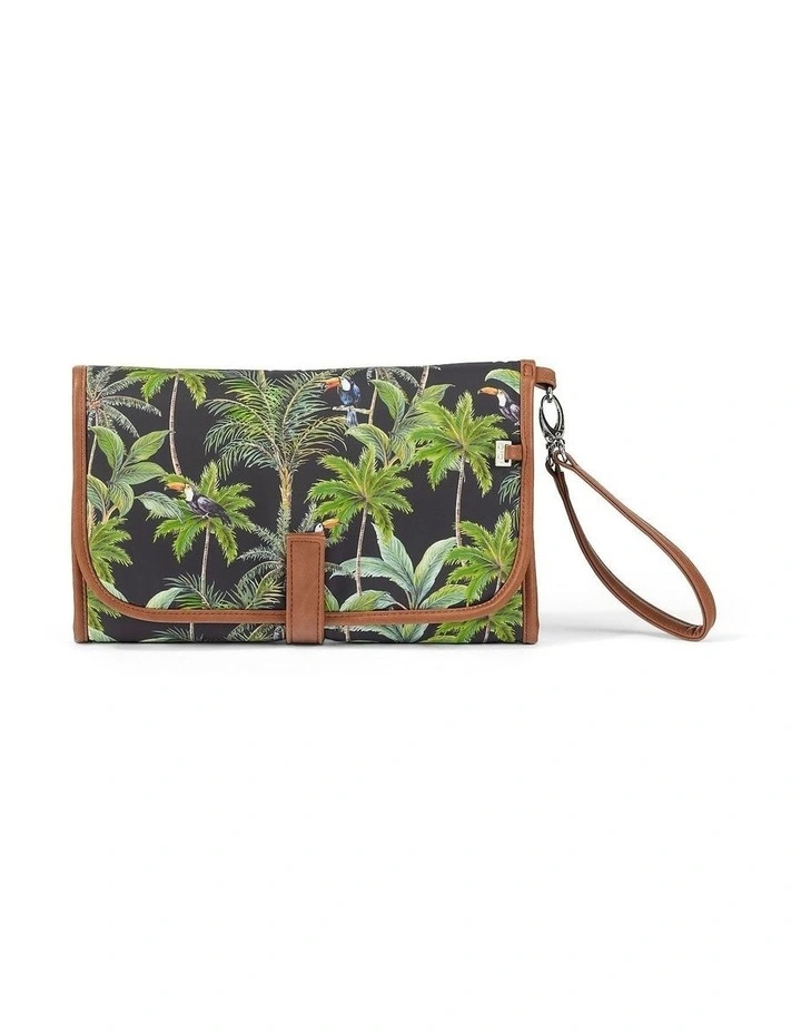 Change Mat Clutch in Tropical