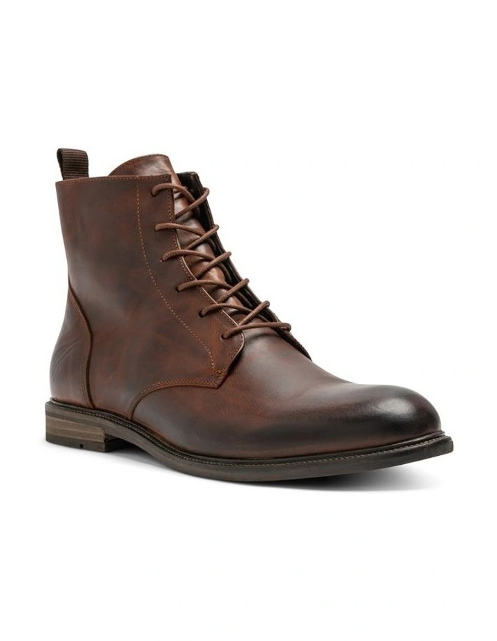Portal Military Boot in Cognac