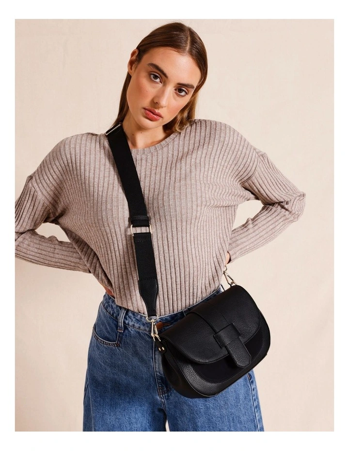 Shelby Crossbody Bag in Black