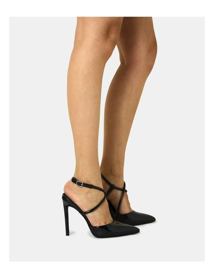 Izano Heels in Black
