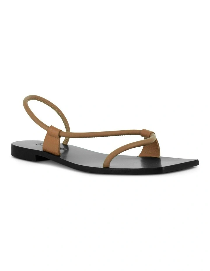 Gaia I Flat Sandals in Camel