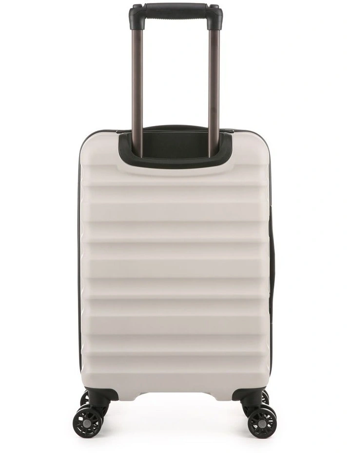 Clifton Suitcase 56cm in Taupe