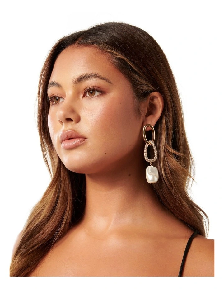 Signature Connor Crystal And Pearl Drop Earrings in Pink
