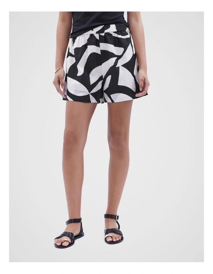 Geo Resort Short in Assorted