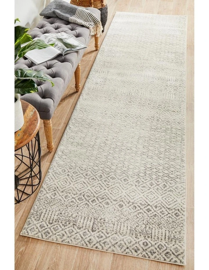 Evoke Diamond Transitional Runner Rug in Silver