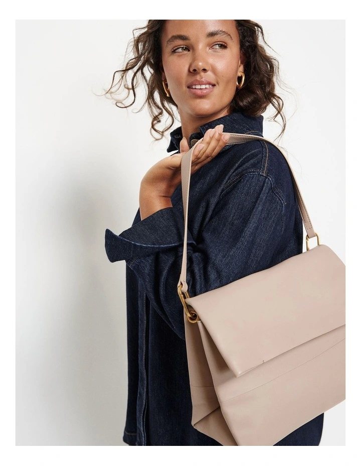 The Marcelle Leather Bag in Mocha