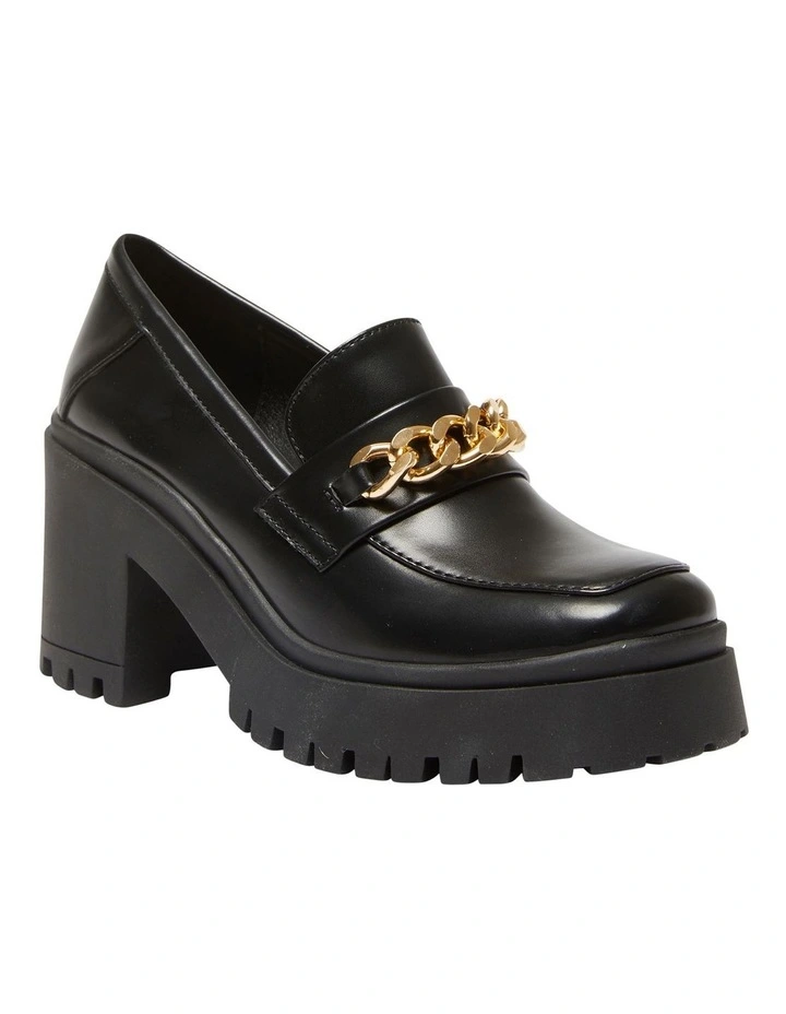 Jayla Loafers in Black
