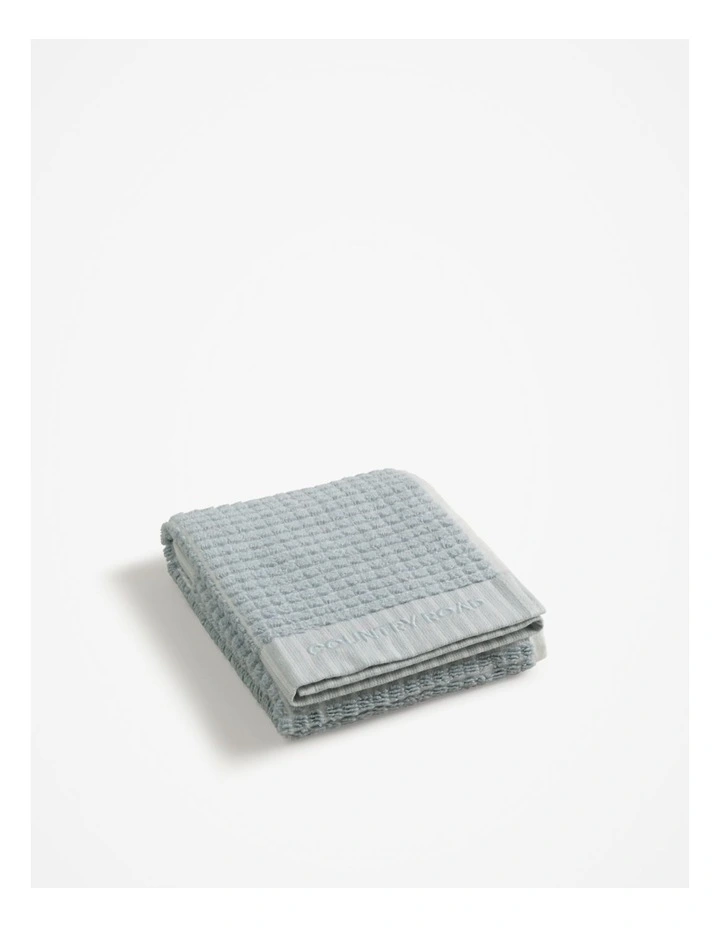 Luma Australian Cotton Hand Towel in Pale Chambray