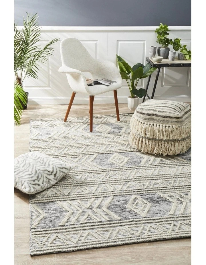 Esha Woven Tribal Rug Silver Grey