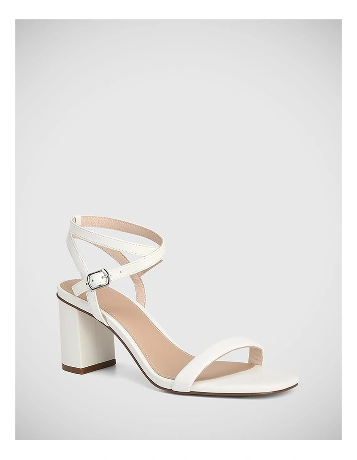 Carelinah Leather Sandal in White