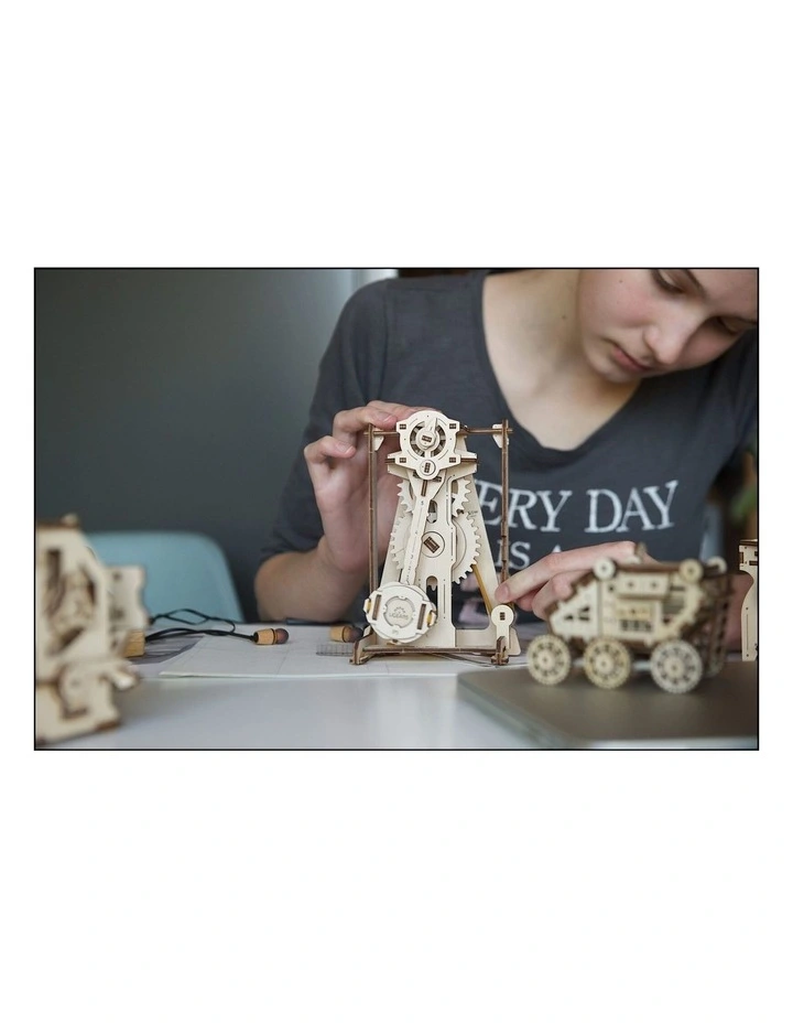 Stem Lab Pendulum 92 Piece Wooden 3D Puzzle