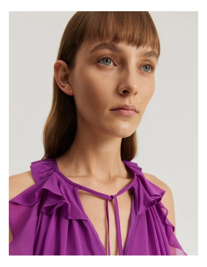 Ruffle Halter in Boysenberry