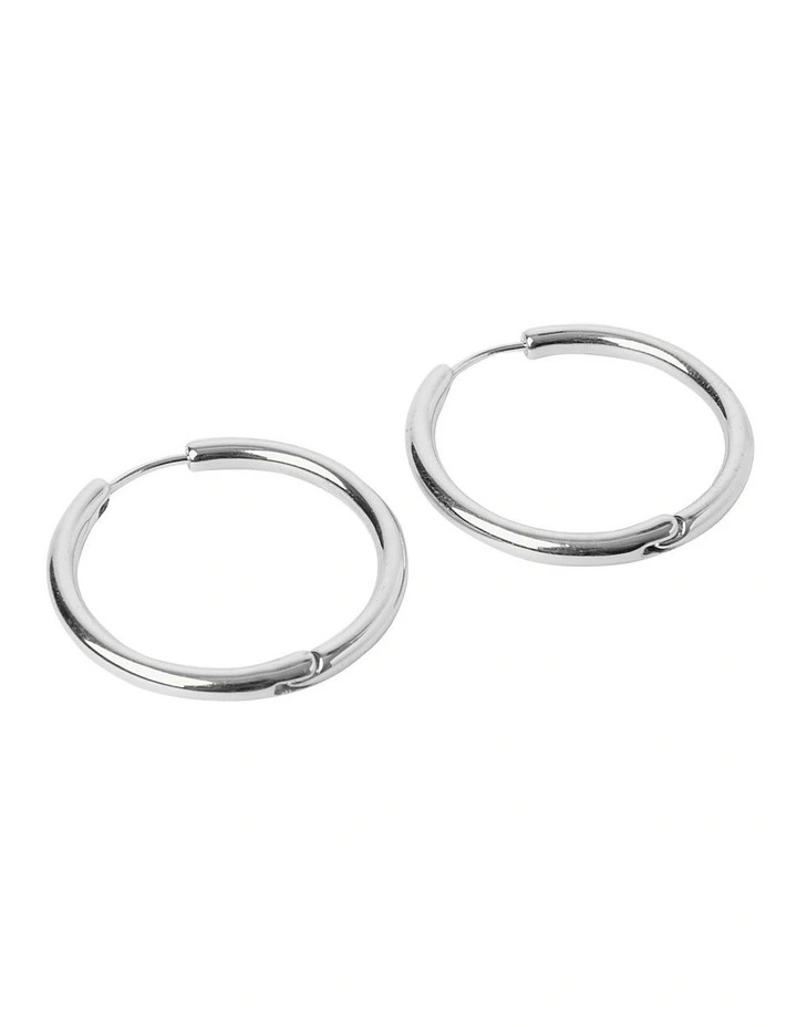Classic Hoop Earring in Silver