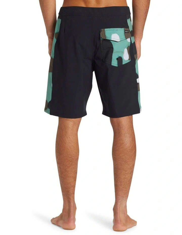 Surfsilk Arch 19 Boardshorts in Black
