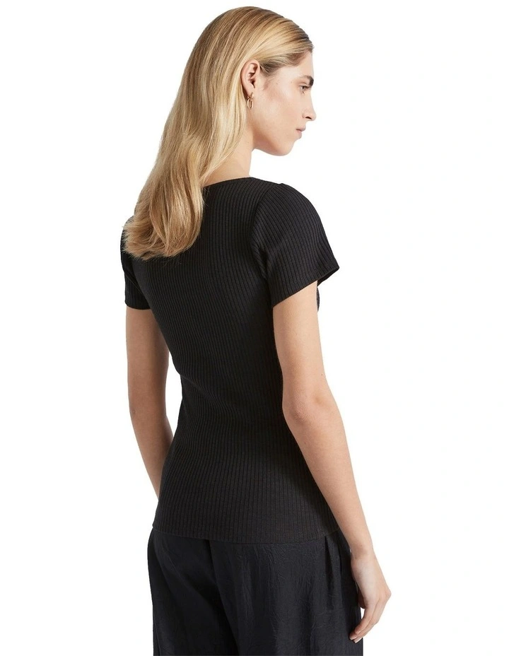 Ribbed Neat Tee in Black
