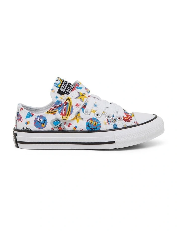 Chuck Taylor All Star 1V Space Cruiser Youth Sneakers in White