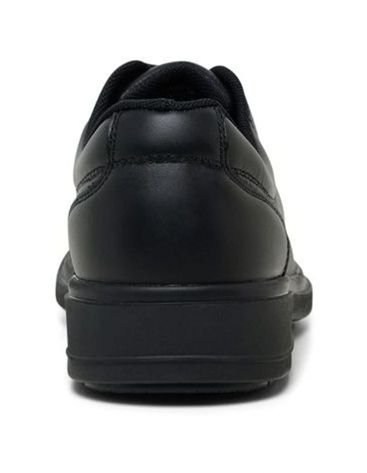 Dynamo School Shoes in Black
