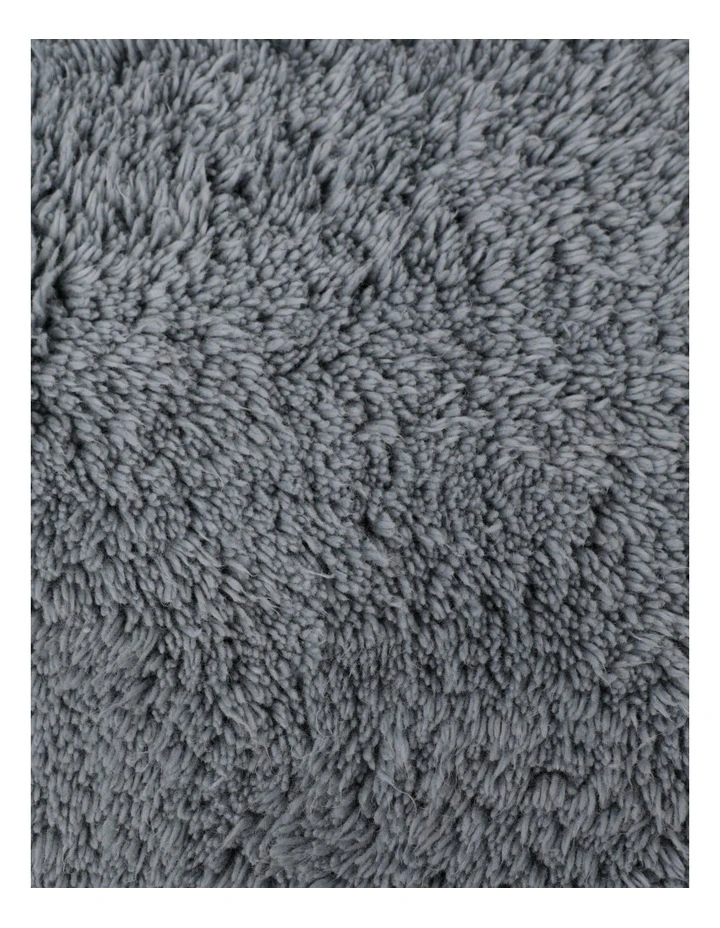 Lyon Bath Mat in Hydrangea