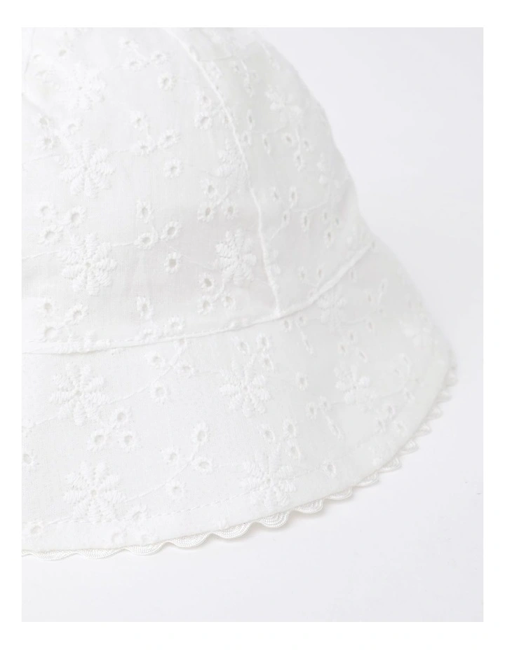 Widebrim Broderie Hat In White