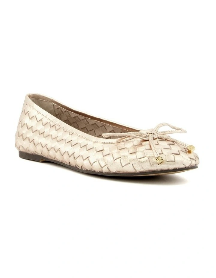 Hartlyns Ballet Flat in Gold