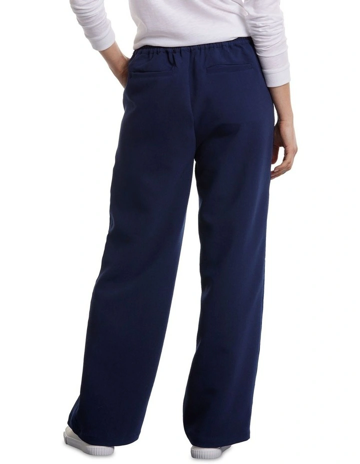 7/8 Trim Pant in French Navy