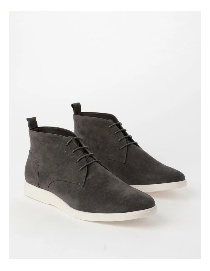 Paxon Chukka Boots in Charcoal