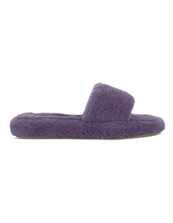 Bentley II Flat Sandals in Purple