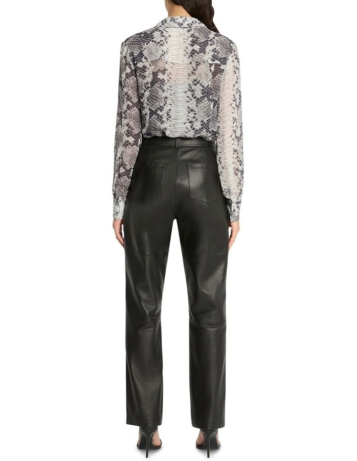 Across The Street Pant in Black