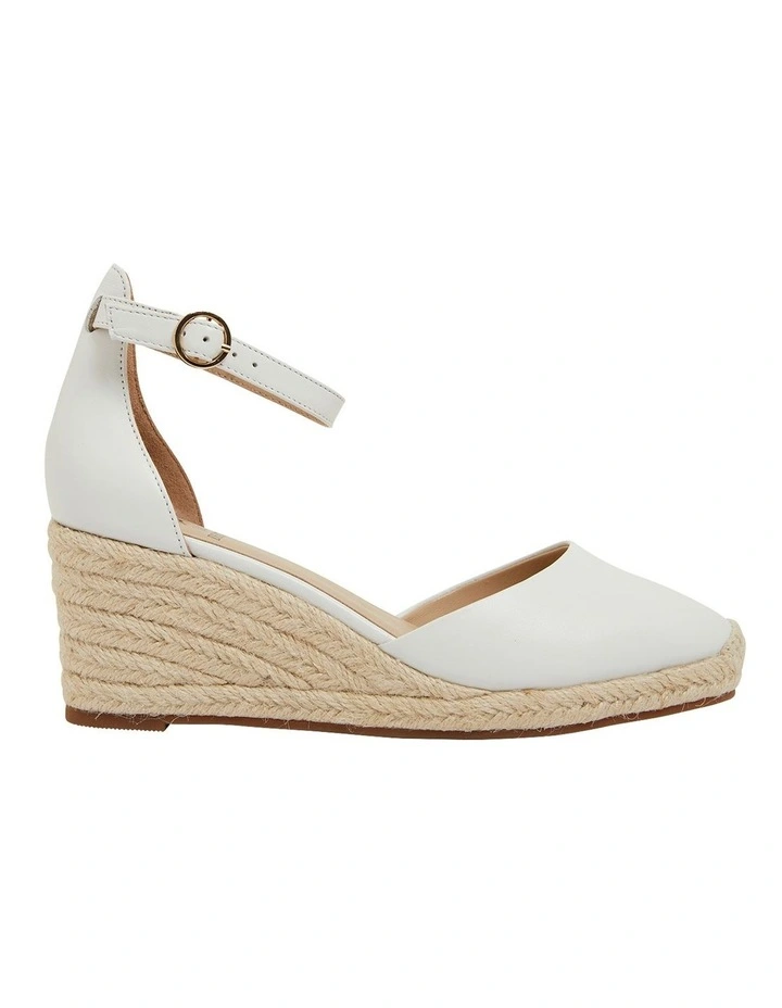 Peru Wedge Sandal in White Leather