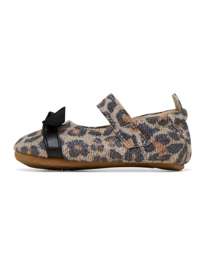 Chique Baby Shoes in Multi
