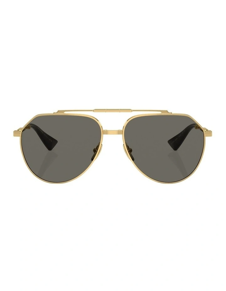 Sunglasses in Gold
