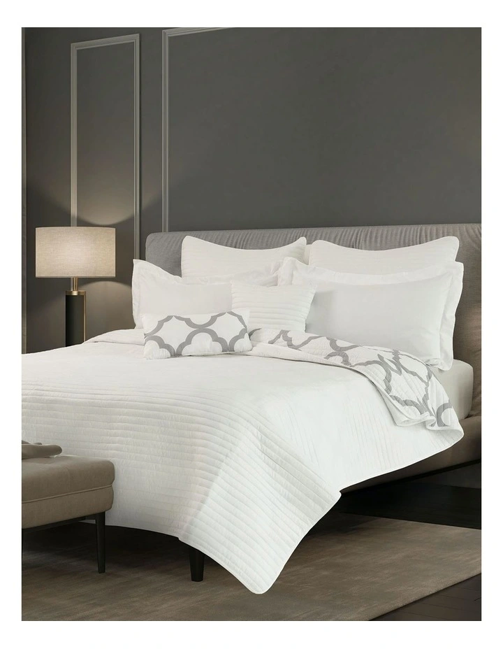 Reversible Bamboo Cooling Comforter Set 7 Piece in White