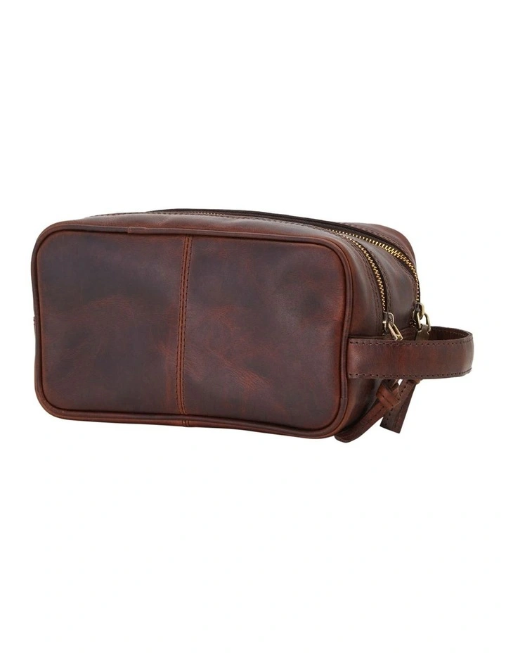 Griffin Leather Wash Bag in Saddle Tan