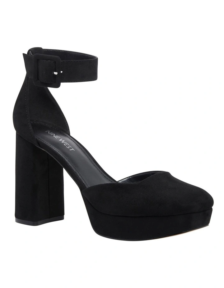 Ninete Pump in Black