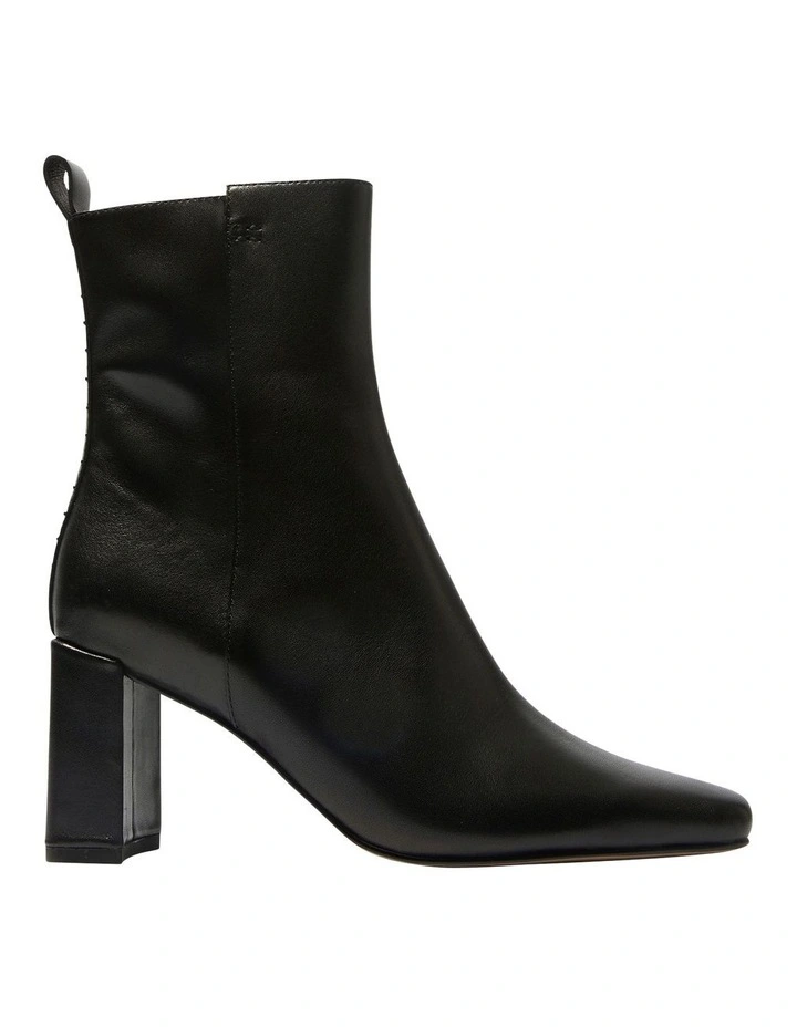 Galia Boots in Black Leather