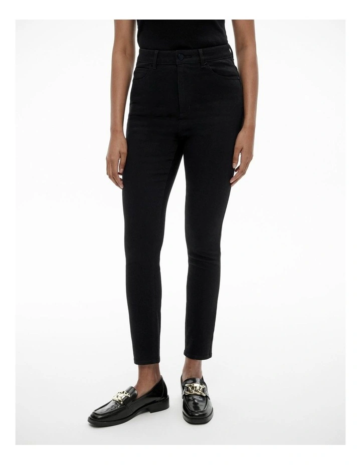 7/8 Skinny Jean in Black