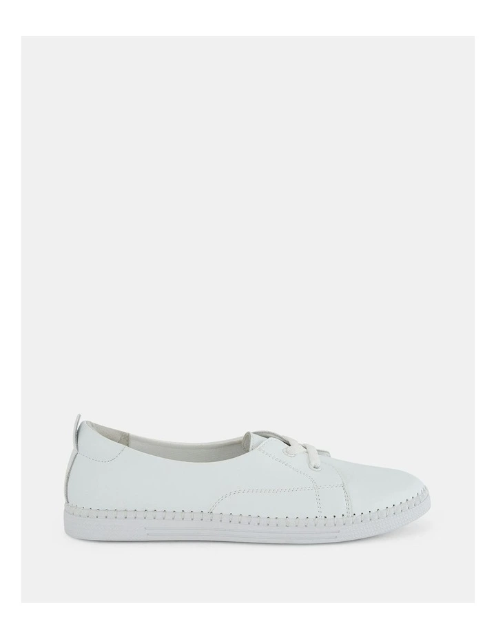 Catanya Sneakers in White