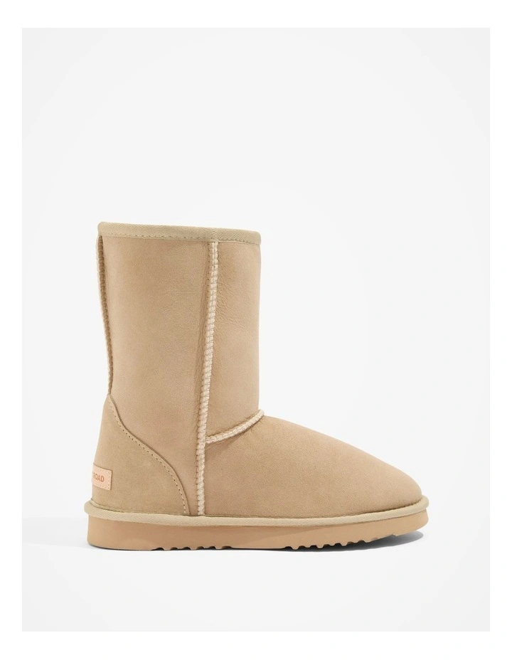 Unisex Sheepskin Boot in Sand