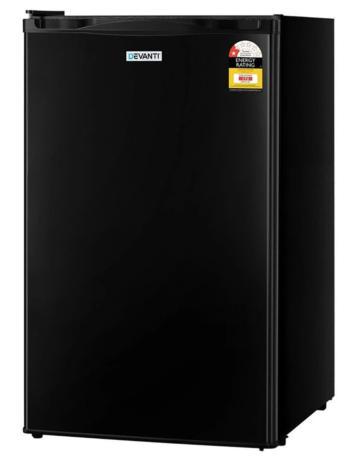110L Bar Fridge in Black
