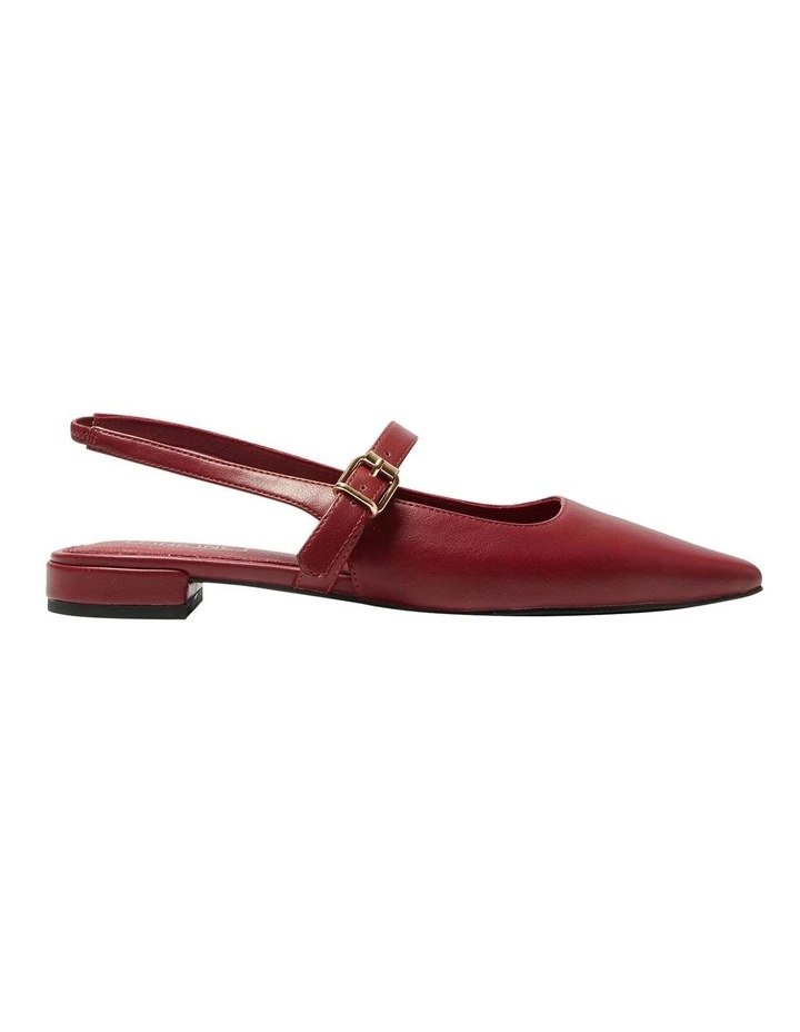 Bianca Flat Shoes in Red