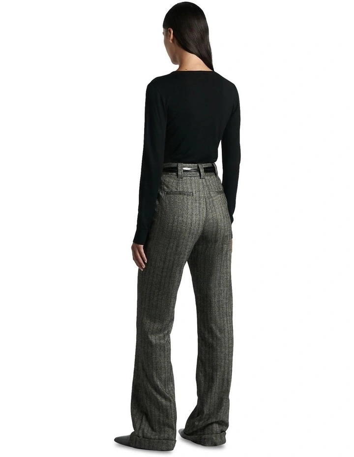 Long Sleeve Round Neck Knit Top in Black