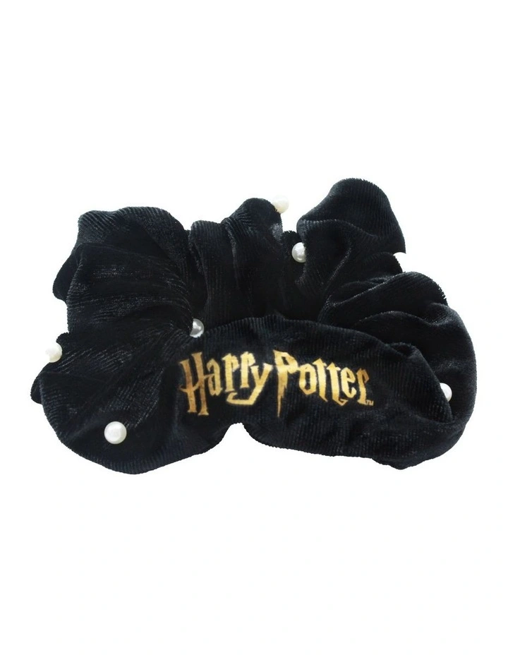 Hap Pearl Velvet Scrunchie in Multi